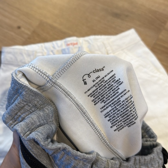 Bundle of 3 Pairs of Shorts - Picture 4 of 4